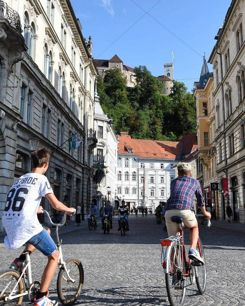 Ljubljanski Grad, viewed from the triple bridge
